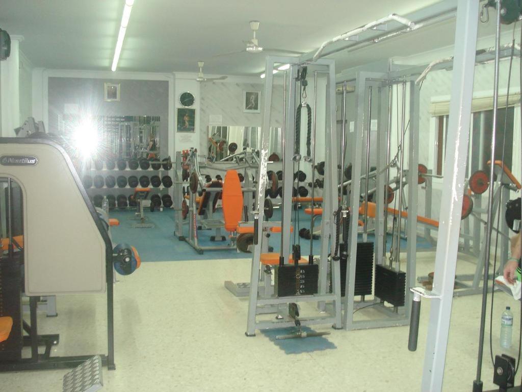 Pension Hidalgo 1 Utrera Esterno foto